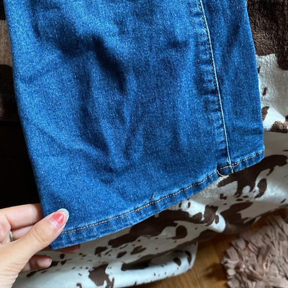 Flared Jeans - Picture 2 of 5